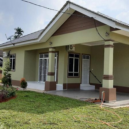 Kampong Sura Tengah Villa Hijau Guest House מראה חיצוני תמונה
